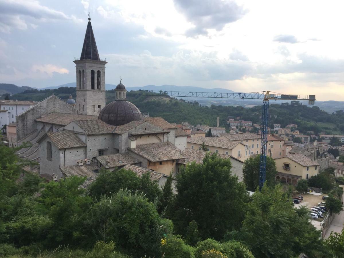 Appartamento Via G Mameli 94 Spoleto Exterior photo