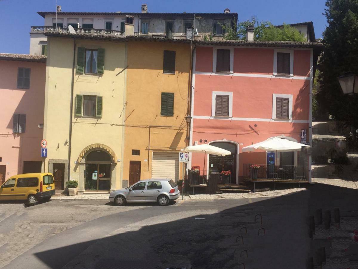 Appartamento Via G Mameli 94 Spoleto Exterior photo